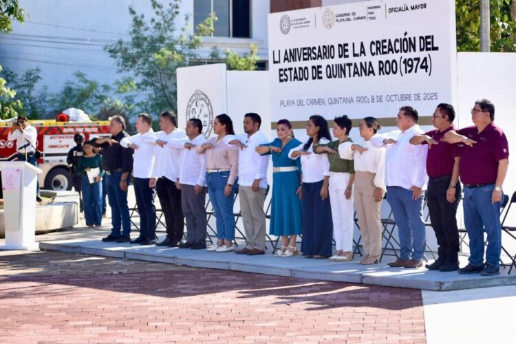 Playa del Carmen conmemora el 51 aniversario de la creación del Estado de Quintana Roo