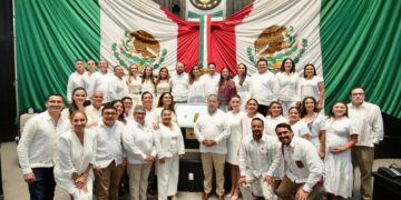Realiza la XVIII Legislatura una sesión solemne para conmemorar el 51 aniversario de Quintana Roo