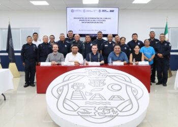 Gobierno de Estefanía Mercado reconoce con jubilación a 14 policías con más de 20 años de servicio