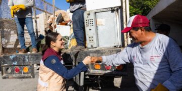 Estefanía Mercado encabeza jornada de descacharrización en Villas del Sol