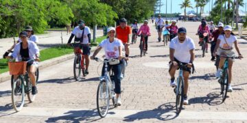 Lleva Ana Paty Peralta convivencia de “Paseo Cancunense” a Malecón Tajamar