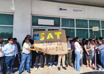 Trabajadores del SAT en Cancún se unen a paro nacional