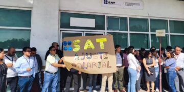 Trabajadores del SAT en Cancún se unen a paro nacional