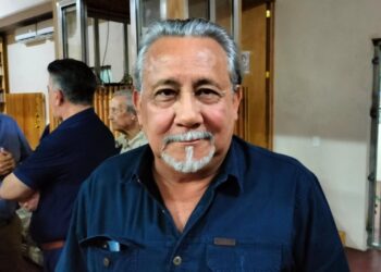 Adelantados ‘descuidan su cargo’ por aspirar a candidaturas, critica Arturo Contreras