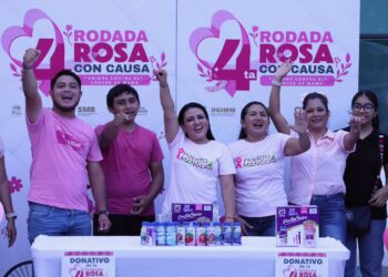 Encabeza Blanca Merari la Rodada Rosa en Puerto Morelos