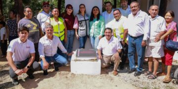 Inicia la construcción del primer parque infantil y cancha de usos múltiples en Francisco May