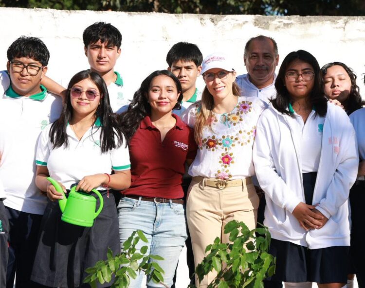 Atenea Gómez Ricalde impulsa la conciencia ambiental con jornada de arborización en Ciudad Mujeres