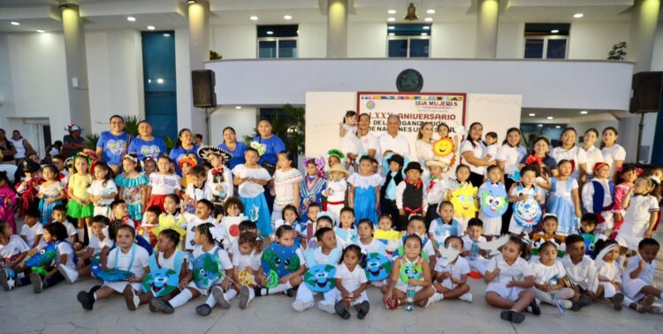 Gobierno Municipal fomenta la paz entre las infancias con Desfile de las Naciones Unidas