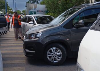Obtiene Uber nuevo amparo para operar en aeropuerto; Guardia Nacional mantiene acoso, denuncian