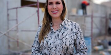 Atenea Gómez Ricalde constata avances en la construcción de la Estación de Protección Civil y Bomberos de Costa Mujeres