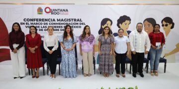 Conmemoran el voto femenino en México con enfoque en violencia política digital