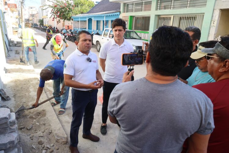 Avanzan trabajos de soterramiento de la red eléctrica en Isla Mujeres