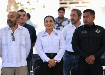 Entrega Blanca Merari diplomas de certificación policial