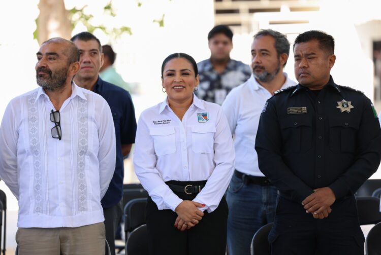Entrega Blanca Merari diplomas de certificación policial