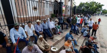 Interés político en muchos de los que están bloqueando carreteras: Claudia Sheinbaum