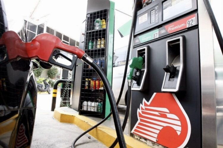 Washington y México investigan a empresarios 'huachicoleros' de EE.UU.