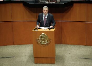 De la Fuente subraya importancia del equilibrio en perfiles del cuerpo diplomático