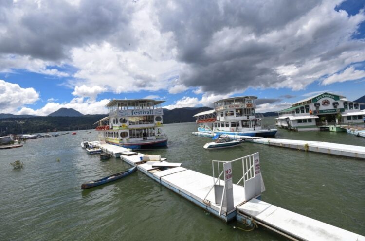 “Iniciativas de aguas mantienen sello neoliberal”