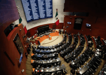 Sheinbaum se manifiesta en contra de la Ley de Amparo "retroactiva"