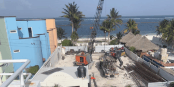 Un juez revoca una licencia de construcción ilegal para un desarrollo en Puerto Morelos