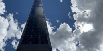 Gestiona gobierno de Playa del Carmen instalación de parque solar vertical