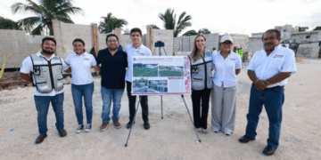 Atenea Gómez Ricalde supervisa avance de construcción de la Cancha de Fútbol 7 en Ciudad Mujeres