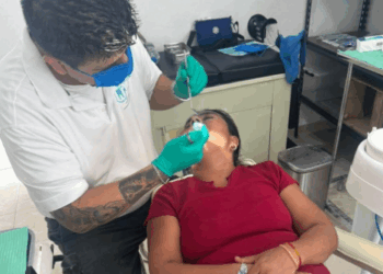 Gobierno Municipal ofrece servicios dentales gratuitos en el poblado de Francisco May