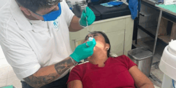 Gobierno Municipal ofrece servicios dentales gratuitos en el poblado de Francisco May