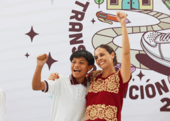 Avanza entrega de tenis en escuelas públicas de nivel básico en Benito Juárez