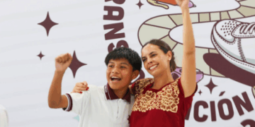 Avanza entrega de tenis en escuelas públicas de nivel básico en Benito Juárez