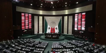 Llegan a San Lázaro iniciativas que abatirán el mercado negro del agua