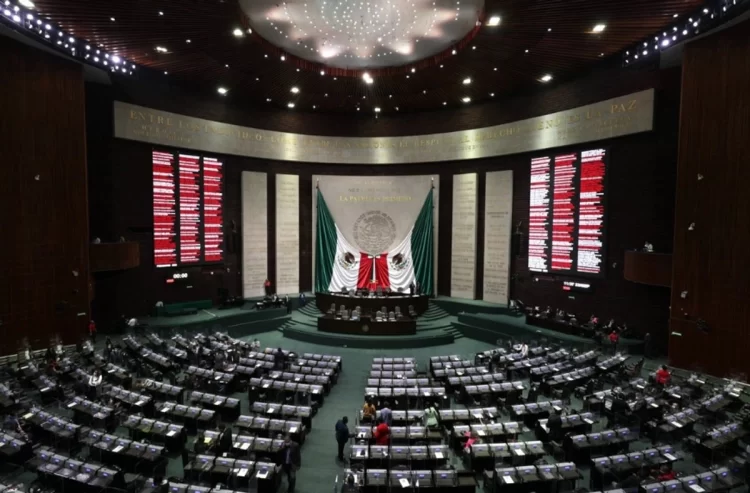 Llegan a San Lázaro iniciativas que abatirán el mercado negro del agua