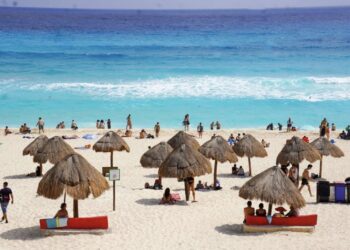 Diputados aprueban ley de libre acceso a playas; revierte privatización, aseguran