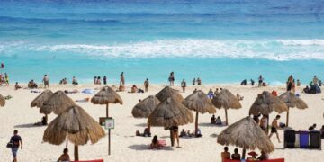 Diputados aprueban ley de libre acceso a playas; revierte privatización, aseguran