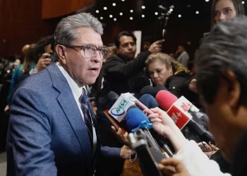 "Artículo sobre retroactividad en Ley de Amparo es inadecuado; se revisará en comisión": Monreal