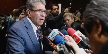 "Artículo sobre retroactividad en Ley de Amparo es inadecuado; se revisará en comisión": Monreal