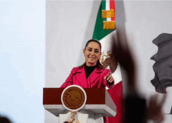 Sheinbaum acusa que la oposición se ‘adueñó’ de marcha de la Generación Z: ‘Ni siquiera llenaron el Zócalo’