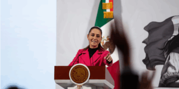 Sheinbaum acusa que la oposición se ‘adueñó’ de marcha de la Generación Z: ‘Ni siquiera llenaron el Zócalo’