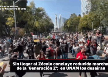 Sin llegar al Zócalo concluye reducida marcha de la 'Generación Z'; en UNAM los desairan
