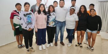 Gobierno Municipal impulsa el talento de las juventudes isleñas con nuevo Taller de Teatro Juvenil