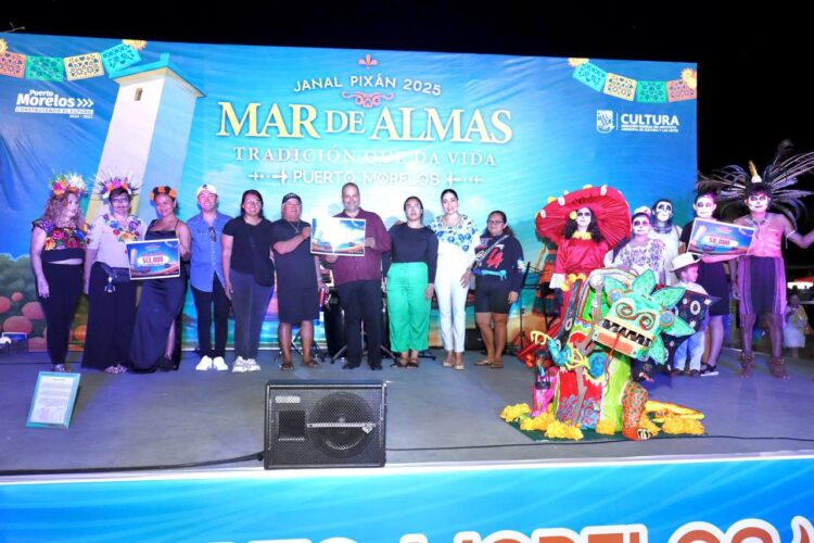 Más de dos mil asistentes nacionales, extranjeros y portomorelenses en el cierre del Janal Pixan 2025