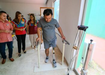 Mara y Vero Lezama entregan prótesis y transforman vidas a beneficiarios de Chetumal
