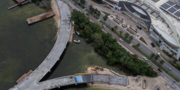 Mantiene su lento avance el Puente Nichupté