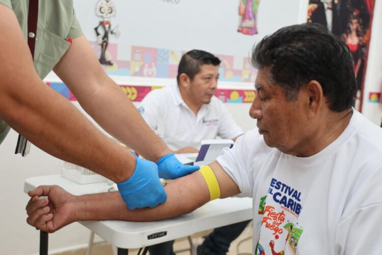 Gobierno de Isla Mujeres promueve la detección oportuna del cáncer de próstata