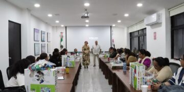Docentes de Quintana Roo fortalecen la enseñanza cívica con herramientas del INE y LEGO Education
