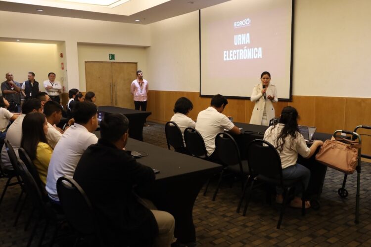 IEQROO comparte experiencias con jóvenes congresistas