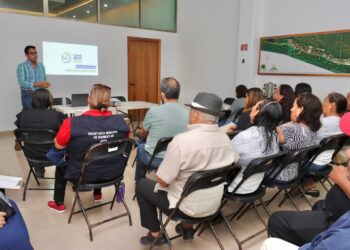 Brinda gobierno de Blanca Merari intensa capacitación a los servidores públicos de Puerto Morelos