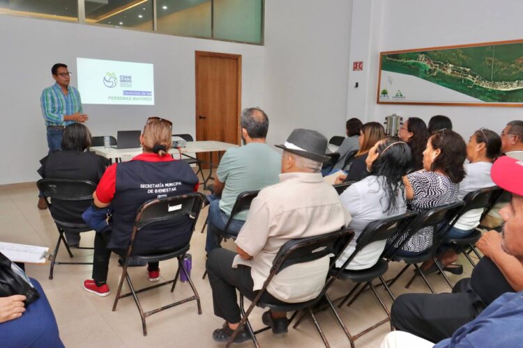 Brinda gobierno de Blanca Merari intensa capacitación a los servidores públicos de Puerto Morelos