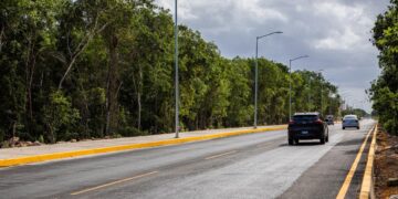 Niegan permiso a Aguakan para romper calle en Playa del Carmen