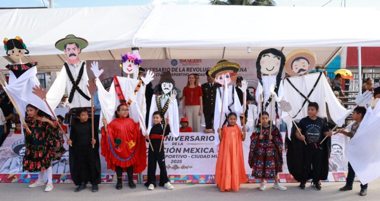 Gobierno de Isla Mujeres realiza con éxito desfile cívico–deportivo del 20 de Noviembre en Ciudad Mujeres